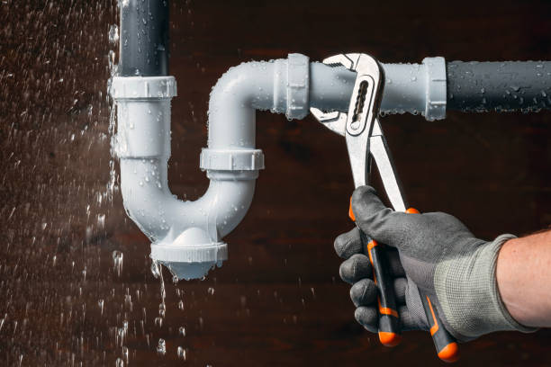 Professional Leak Detection technician working in Inman, KS